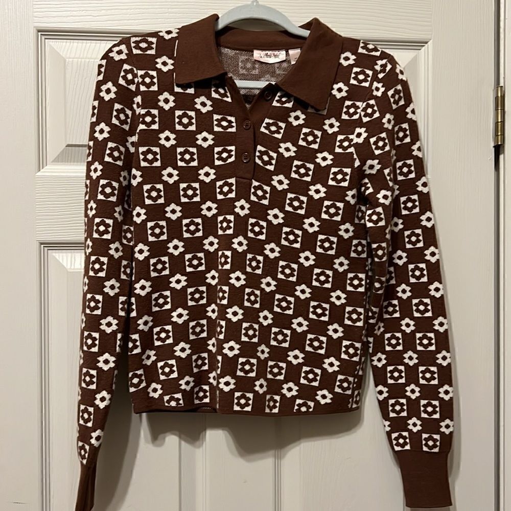 NWOT Brown/white Knit Sweater JR Medium Top